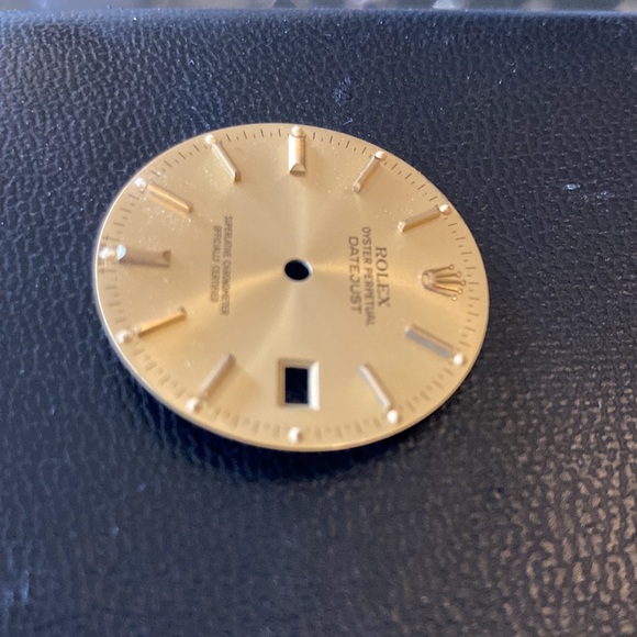 Rolex face with gold markers - Picture 4 of 9
